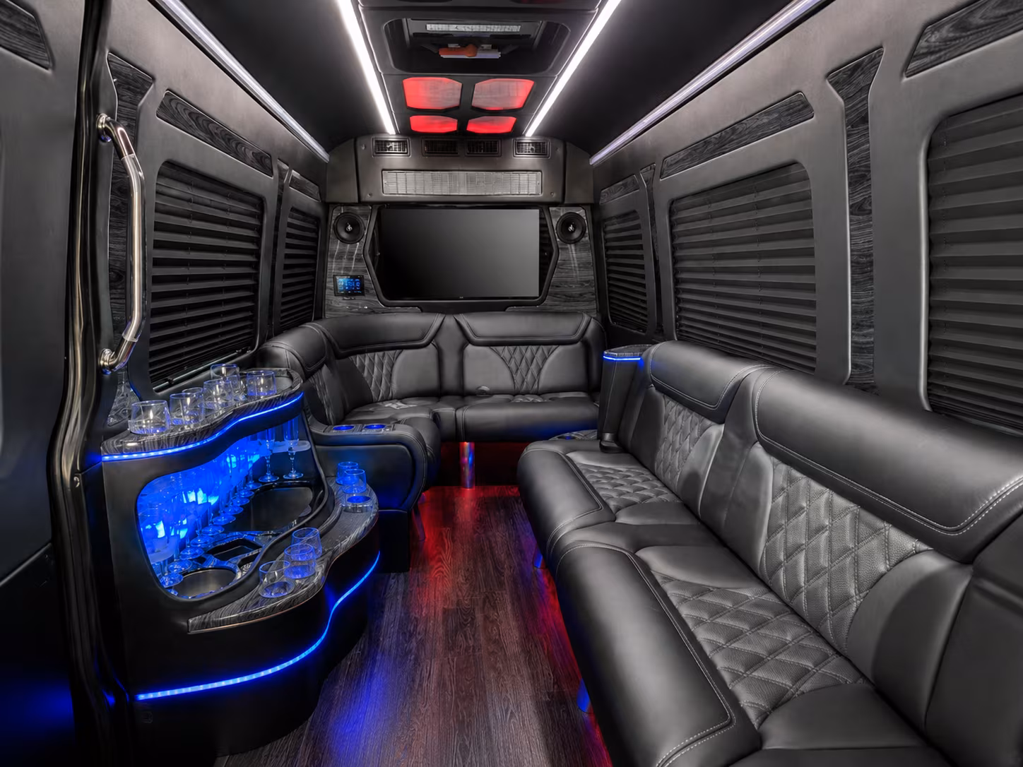 find the perfect transportation for your next airport transfer 4