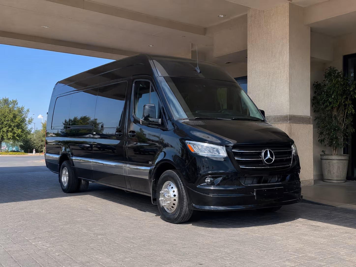 find the perfect transportation for your next wedding 1