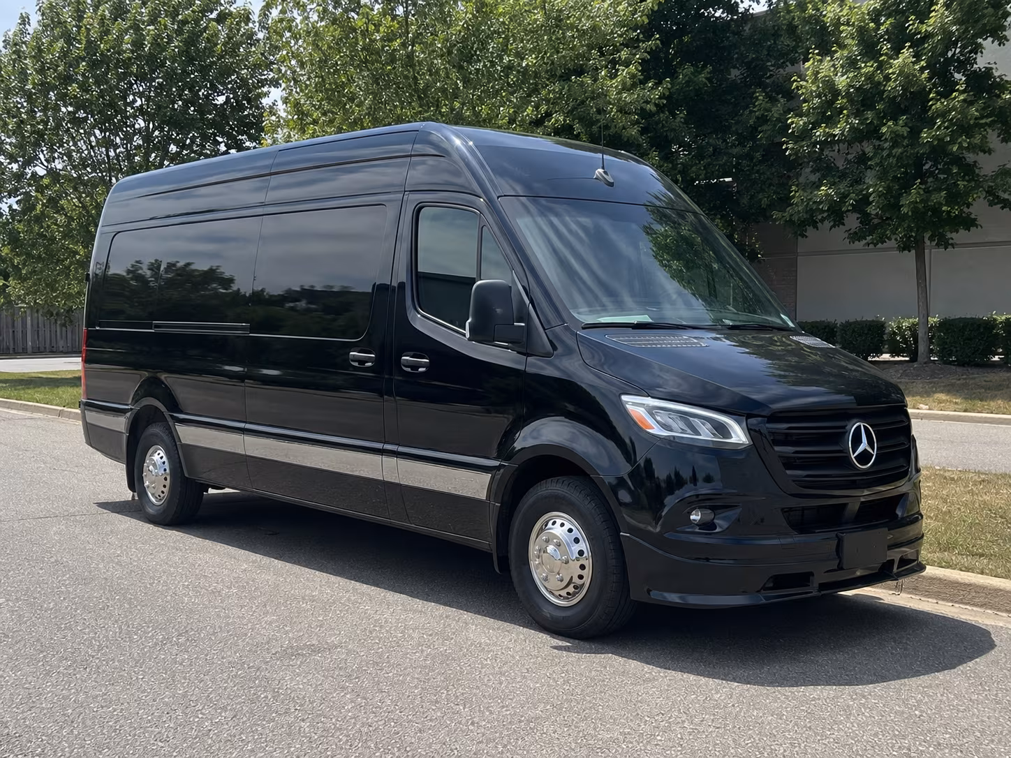 salem 12 passenger sprinter van
